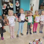 Rozwiązanie rodzinnego konkursu na stworzenie wianka świątecznego