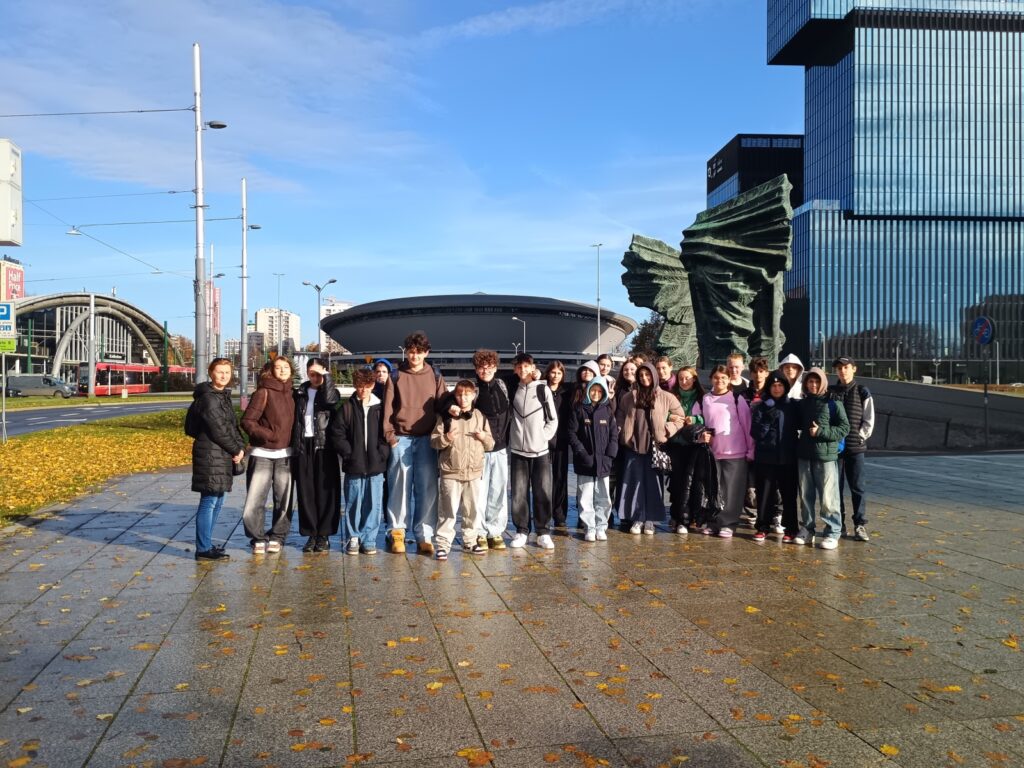 Wycieczka do Muzeum Śląskiego klasy 7B Wycieczka do Muzeum Śląskiego klasy 7B